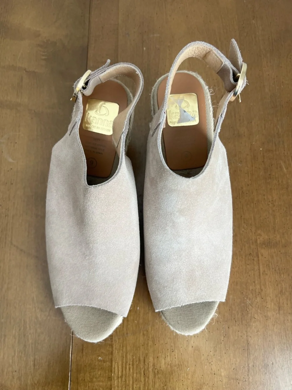 Kanna Beige‎ suede Espadrilles Sandals Size 9.5 (40)